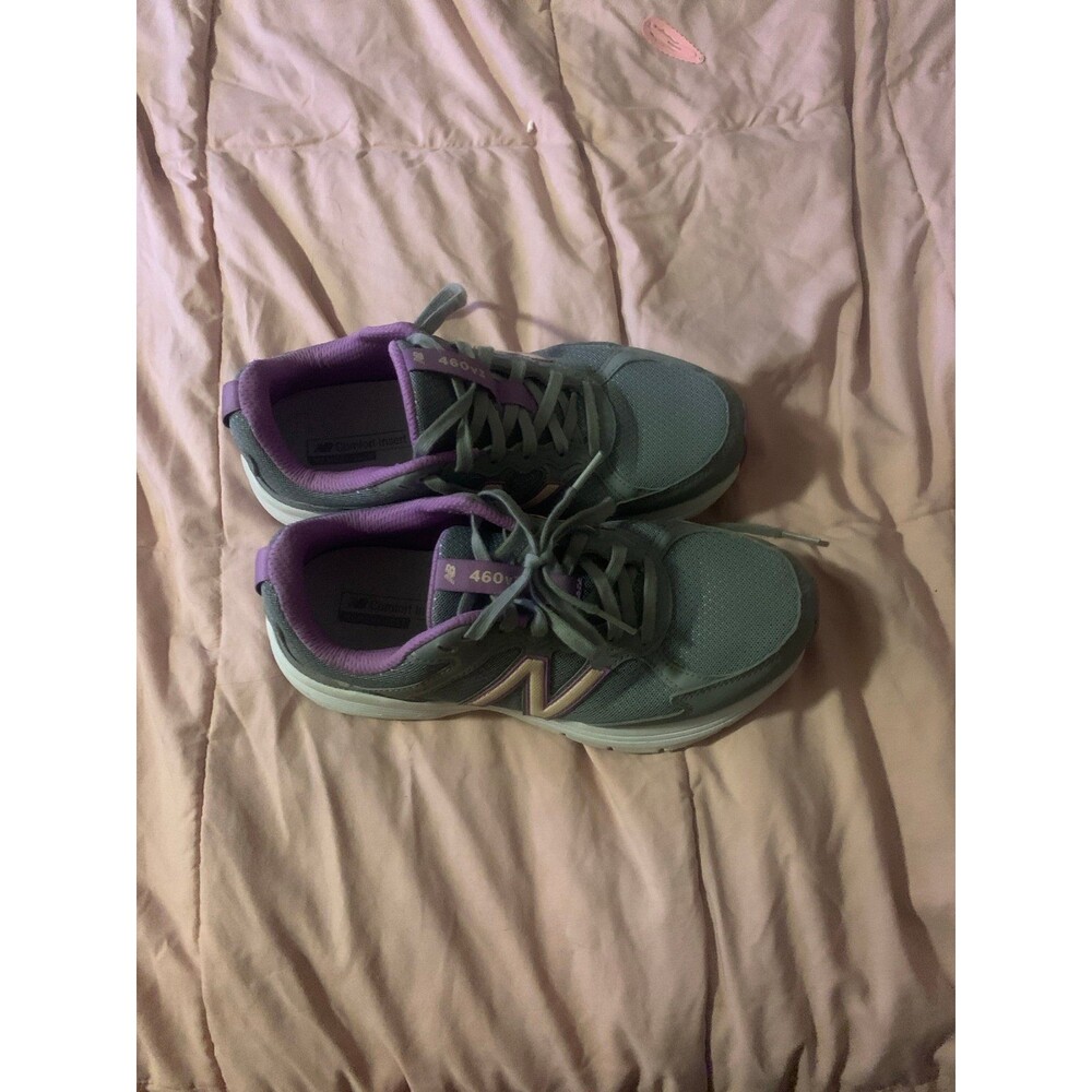 New Balance 460v3 women’s sneakers – size 8.5